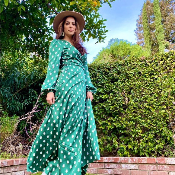 Meet your Posher, Nathalie - Picture 1 of 1